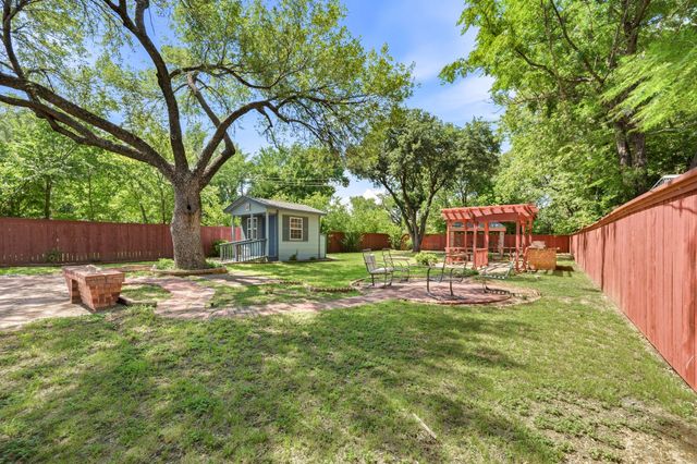 2417 Muret Street, Irving, TX 75062