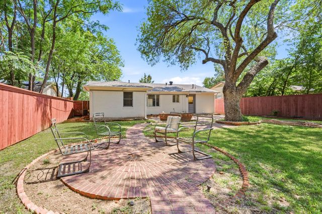 2417 Muret Street, Irving, TX 75062