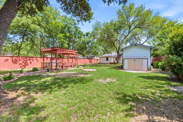 2417 Muret Street, Irving, TX 75062