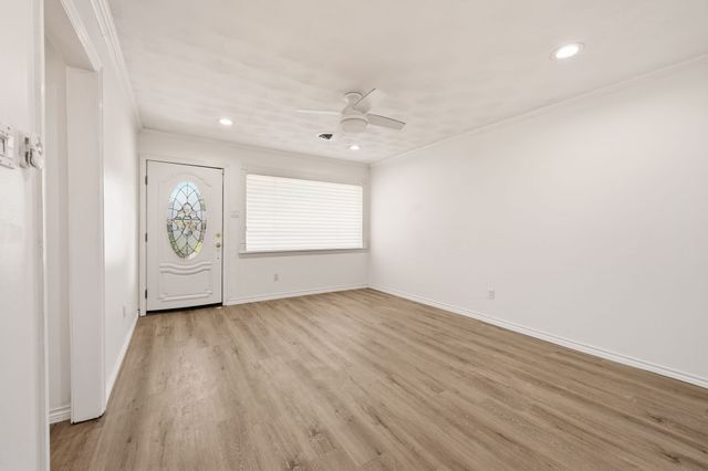 2417 Muret Street, Irving, TX 75062