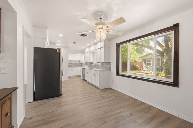 2417 Muret Street, Irving, TX 75062