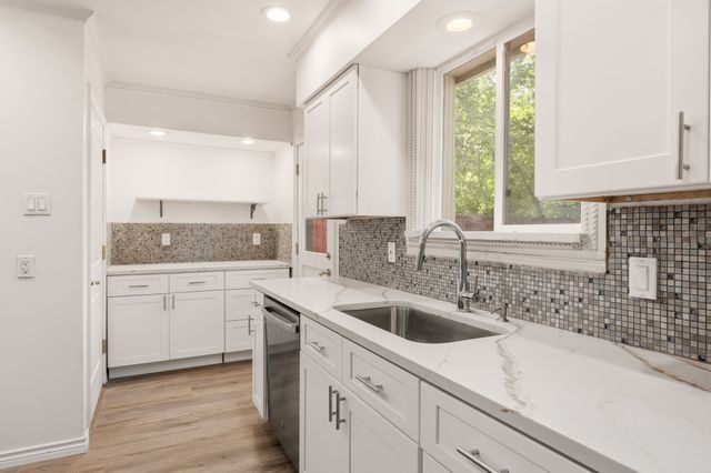 2417 Muret Street, Irving, TX 75062