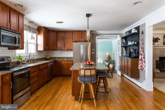 7001 WATERSVILLE RD, Mount Airy, MD 21771