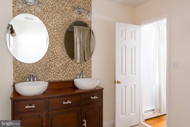 7001 WATERSVILLE RD, Mount Airy, MD 21771