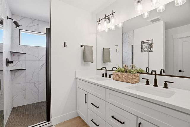 1219 N Walnut Ln, Spokane Valley, WA 99206