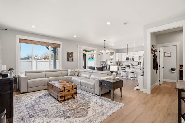 1219 N Walnut Ln, Spokane Valley, WA 99206