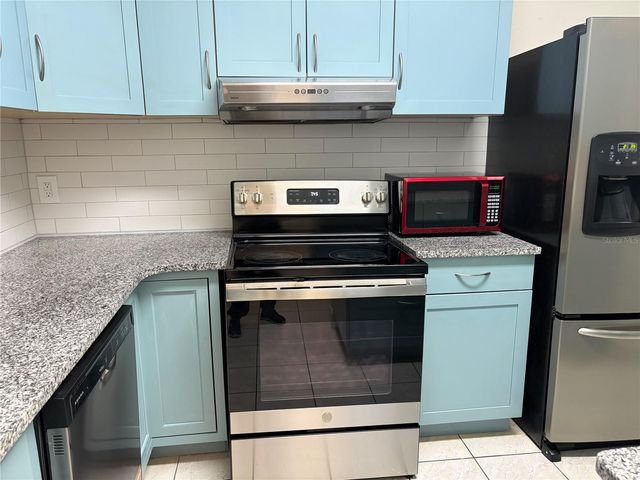 1382 HENDREN DRIVE, Orlando, FL 32807