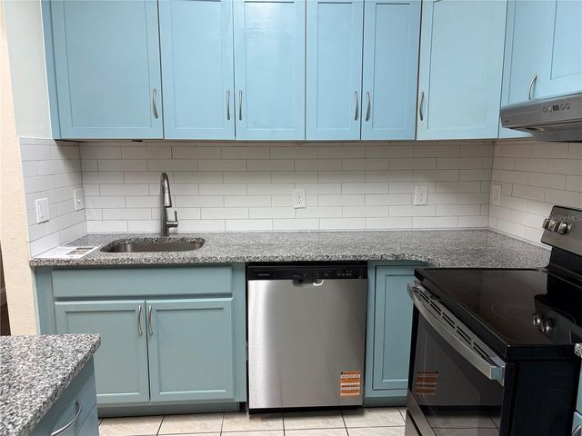 1382 HENDREN DRIVE, Orlando, FL 32807
