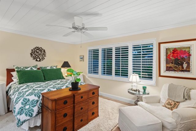 2702 SW 6th Street, Boynton Beach, FL 33435