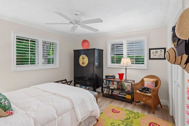 2702 SW 6th Street, Boynton Beach, FL 33435