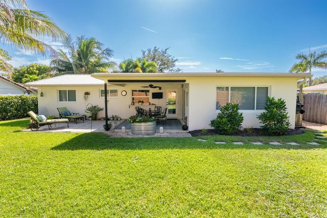 2702 SW 6th Street, Boynton Beach, FL 33435