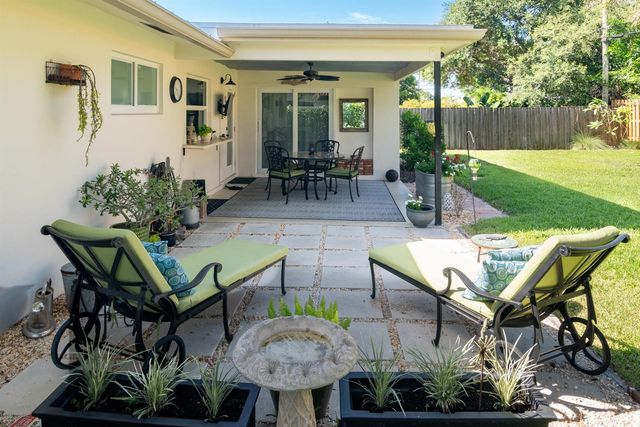2702 SW 6th Street, Boynton Beach, FL 33435