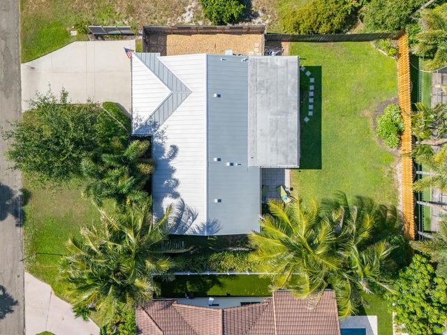 2702 SW 6th Street, Boynton Beach, FL 33435