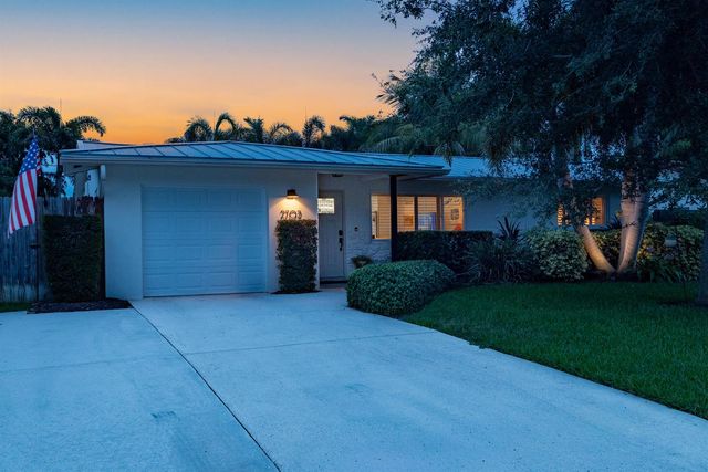 2702 SW 6th Street, Boynton Beach, FL 33435