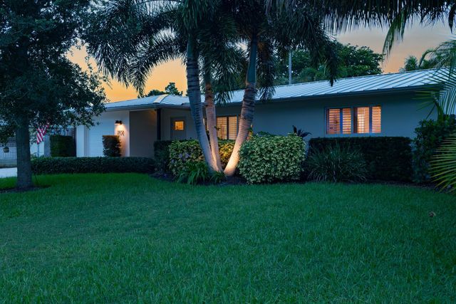 2702 SW 6th Street, Boynton Beach, FL 33435