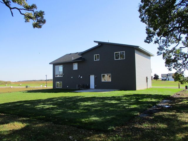 148 Cedar Street SE, Kimball, MN 55353