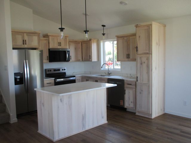 148 Cedar Street SE, Kimball, MN 55353