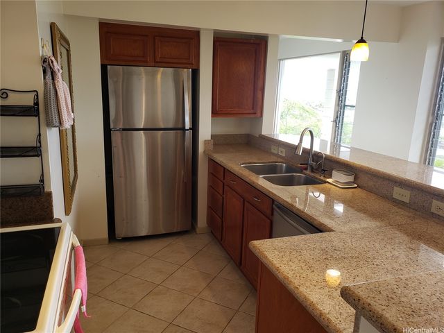 1423 Laamia Place, Honolulu, HI 96821