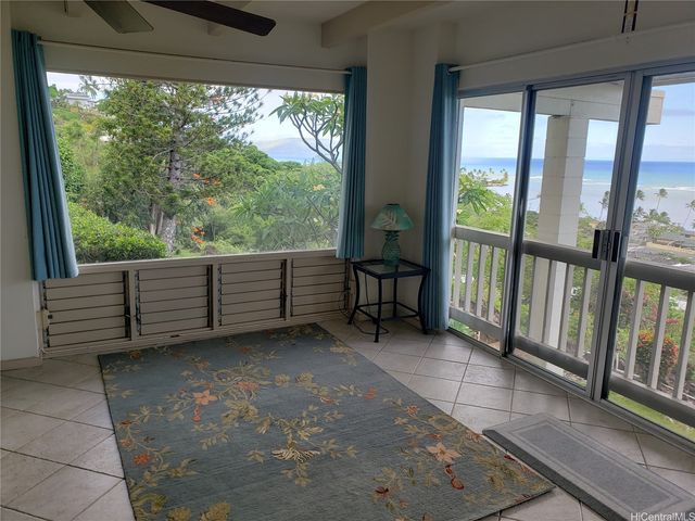 1423 Laamia Place, Honolulu, HI 96821