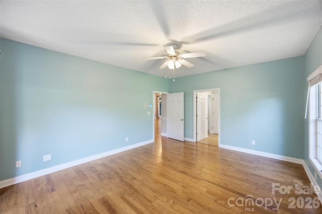 216 Minnie Queen Lane, Belmont, NC 28012