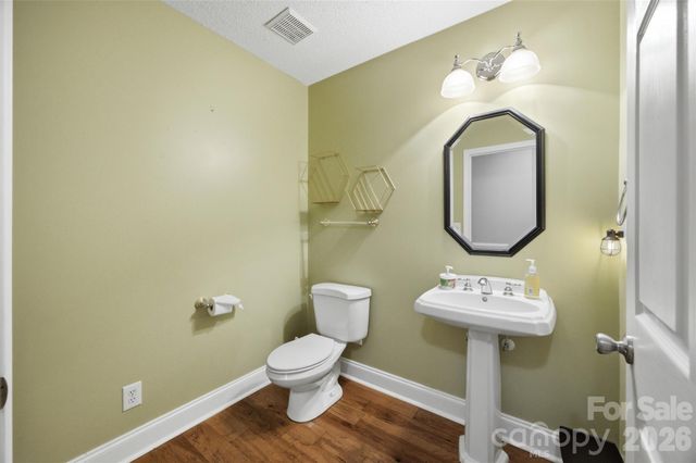 216 Minnie Queen Lane, Belmont, NC 28012