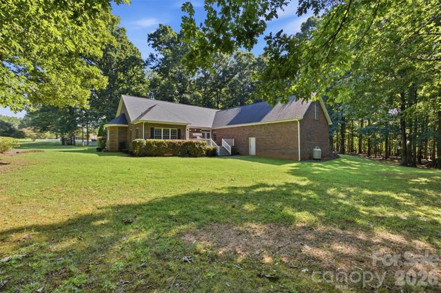 216 Minnie Queen Lane, Belmont, NC 28012