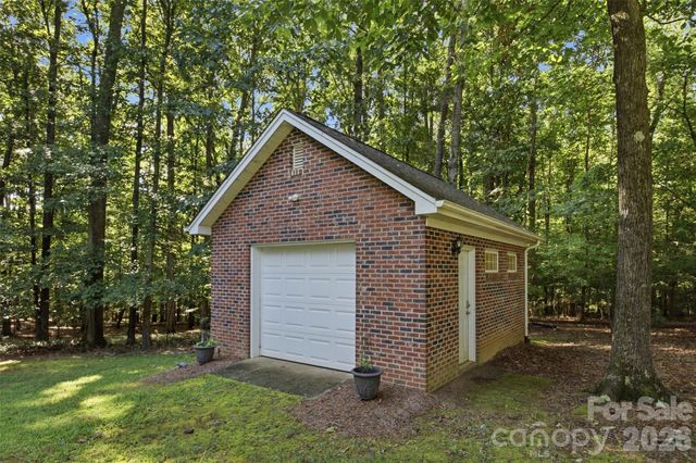 216 Minnie Queen Lane, Belmont, NC 28012