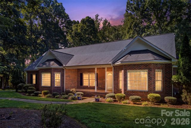 216 Minnie Queen Lane, Belmont, NC 28012