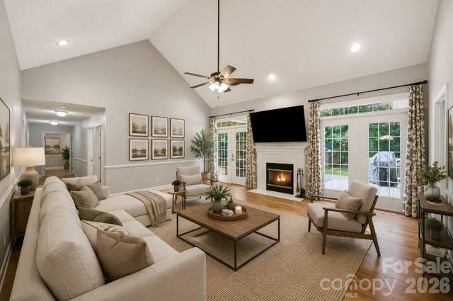 216 Minnie Queen Lane, Belmont, NC 28012