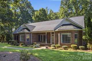 216 Minnie Queen Lane, Belmont, NC 28012