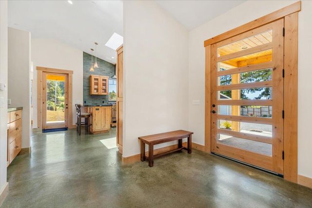 1830 Dixie Lane, Dows Prairie, CA 95519