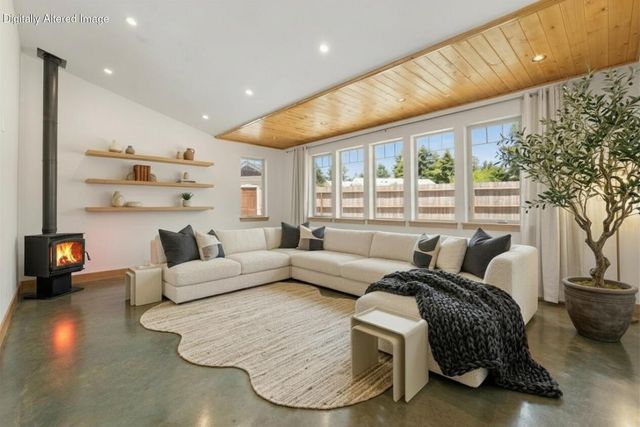 1830 Dixie Lane, Dows Prairie, CA 95519