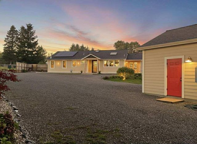 1830 Dixie Lane, Dows Prairie, CA 95519