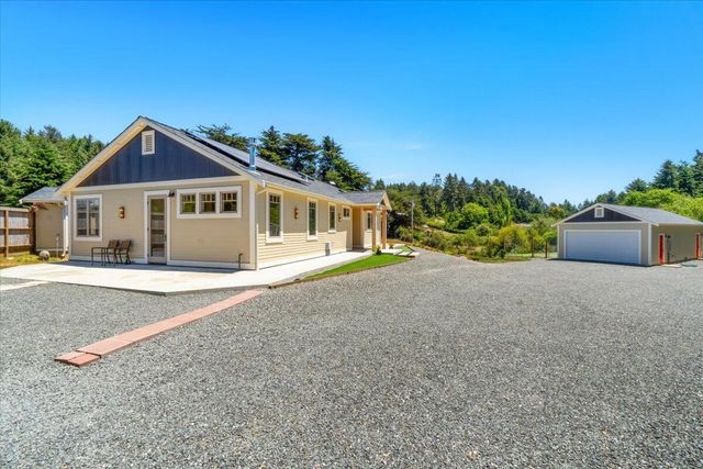 1830 Dixie Lane, Dows Prairie, CA 95519