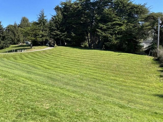 1830 Dixie Lane, Dows Prairie, CA 95519