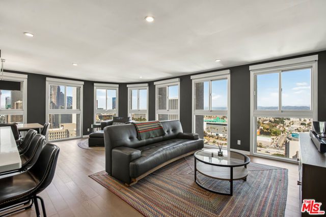 800 W 1st Street 2008, Los Angeles, CA 90012
