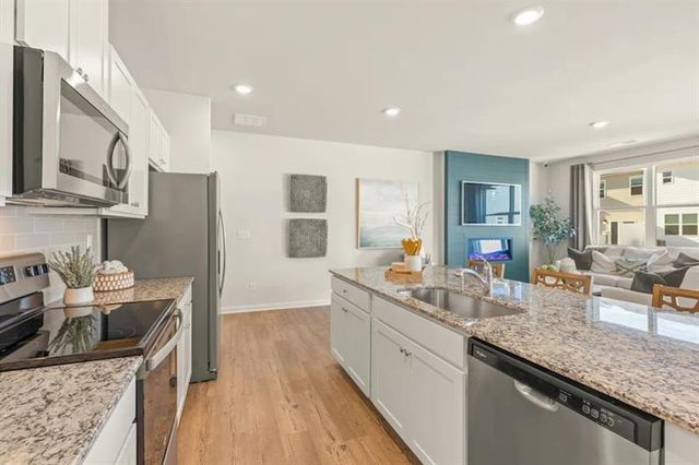 5117 Sidney Square Drive, Flowery Branch, GA 30542