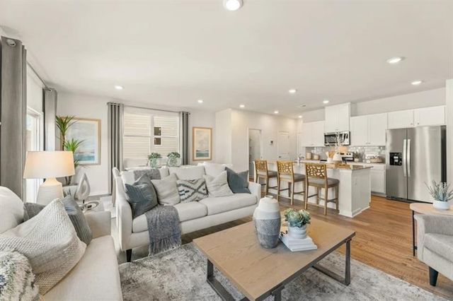 5117 Sidney Square Drive, Flowery Branch, GA 30542