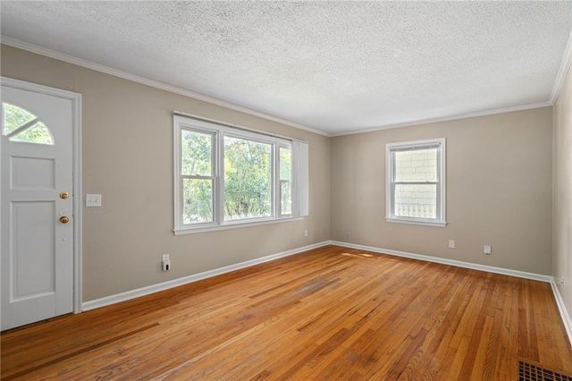 5314 Linden Street, Roeland Park, KS 66205
