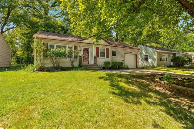 5314 Linden Street, Roeland Park, KS 66205