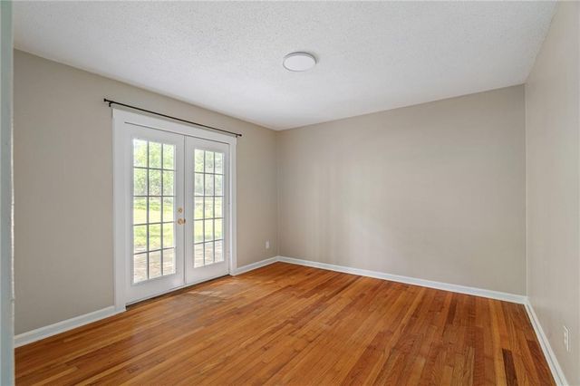 5314 Linden Street, Roeland Park, KS 66205