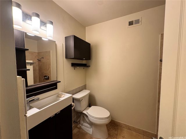 1700 Makiki Street 104, Honolulu, HI 96822