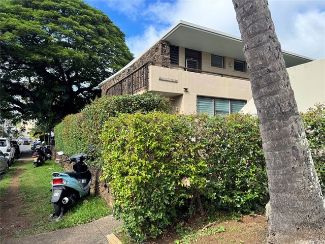 1700 Makiki Street 104, Honolulu, HI 96822