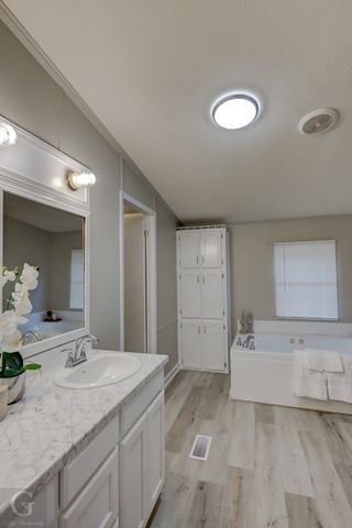 501 Wildlife Lane, Bossier City, LA 71112