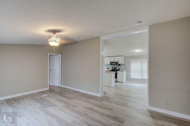 501 Wildlife Lane, Bossier City, LA 71112