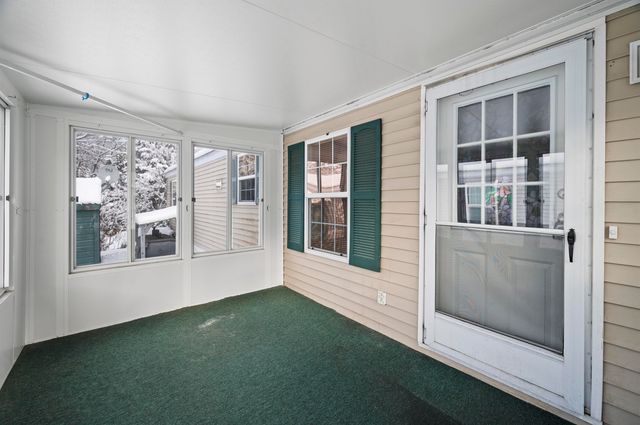 26 Amherst Road, Newmarket, NH 03857