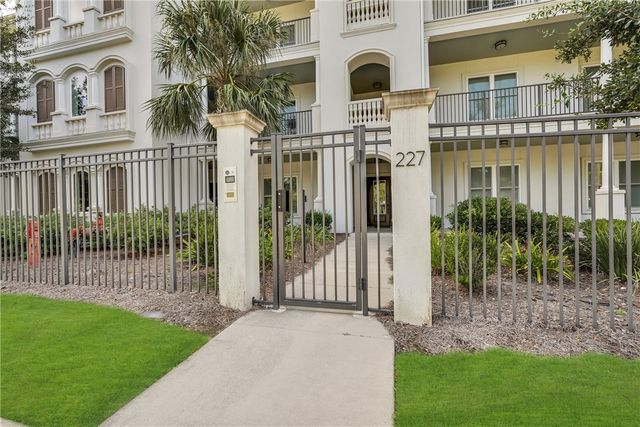 227 Fort King George Drive H, Darien, GA 31305