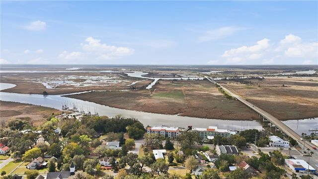 227 Fort King George Drive H, Darien, GA 31305