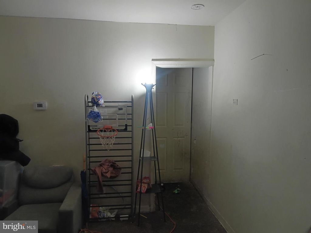 Image 8 of property listing at 1302 N SPRING ST, Baltimore, MD 21213