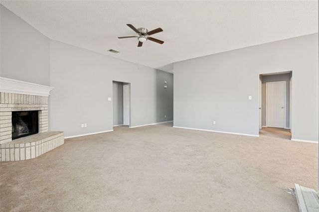330 Mesquite Hill Drive, Arlington, TX 76002